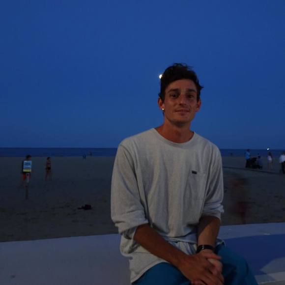 Meet your Posher, Taylor - Picture 1 of 1